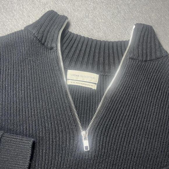 Urban Outfitters Black Ribbed Half-Zip cropped Sweater Womans Size Medium - Picture 2 of 6